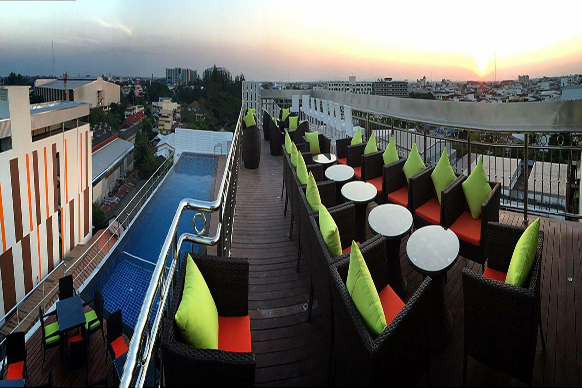 Kavin Buri Green Hotel Udon Thani Esterno foto